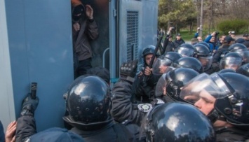 Одесская полиция проведет внутреннее расследование по событиям на Аллее Славы