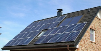 Tesla и Panasonic выполняют индивидуальные заказы на производство солнечных батарей без демонтажа крыши