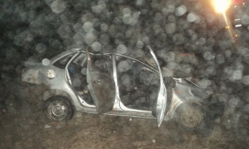 Под Кемерово в опрокинувшемся автомобиле погибли два парня
