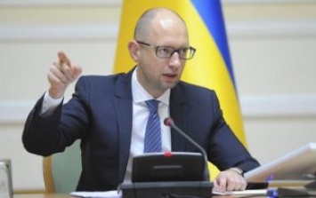Присяга на верность Украине заявил премьер-министр Украины Арсений Яценюк