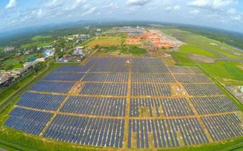 Представилен первый в мире работающий на солнечной энергии аэропорт