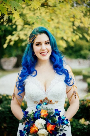 Невеста в образе Мальвины признана лучшей в Красноярске