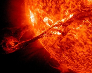 NASA опубликовало снимок новой солнечнолй вспышки