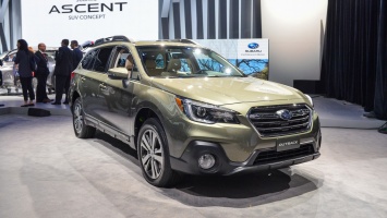 Рестайлинговый Subaru Outback 2018 стал злее и технологичнее