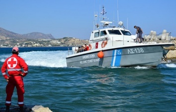 Возле Греции затонуло туристическое судно