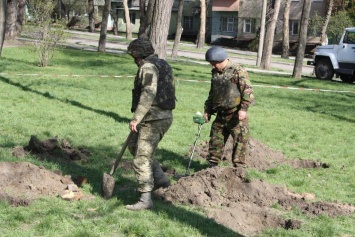 В центре Запорожья обнаружили противотанковую мину