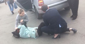 У женщины, сбитой автомобилем Савченко, компрессионный перелом колена