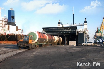 Для железнодорожных паромов через Керченский пролив ввели дополнительную линию