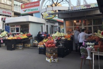 Николаевские налоговики проверили рынок "Юлиана" на 3 Слободской
