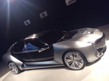 Китайцы представили электрический суперкар на агрегатах Koenigsegg