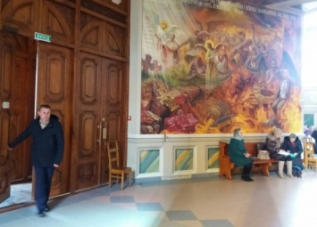 В храме на Львовщине изобразили Путина в огне