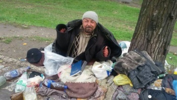 В Запорожской области бездомного вернули к человеческой жизни (Фото)
