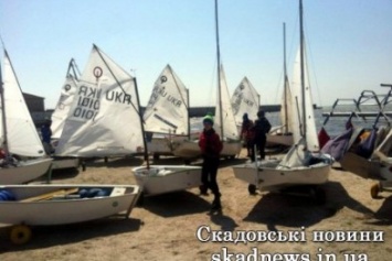 Яхтсмены готовятся к Всеукраинским соревнованиям в Скадовске