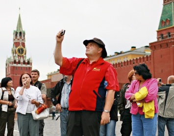 Поток туристов из России снизился на 24% в первом полугодии 2015 года
