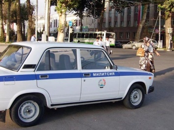 В Душанбе в результате атаки на отдел милиции убиты двое нападавших