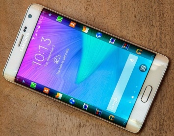 Сегодня в России начнут продавать новый смартфон Samsung Galaxy S6 Edge+