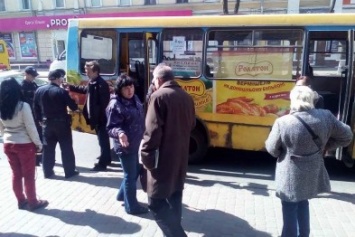 В Полтаве продолжается транспортное противостояние