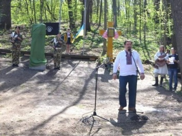 Автору книги "Холодный Яр" открыли памятник в Кировоградской области