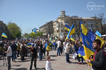 "Оппоблок - спонсор фашизма". В Мариуполе протестовали против реванша сепаратизма (Фото)