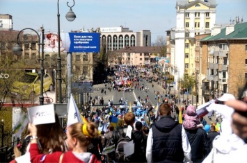 Приморцы маршировали с губернатором и против него