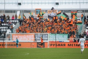 Футбольные фанаты «Урала» не могут вылететь из Сочи