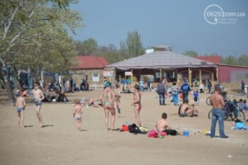Спасатели зафиксировали рекордное для мая число отдыхающих на городских пляжах (ФОТО)