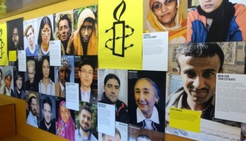 В Берлине прошла акция в защиту брошенных за решетку журналистов
