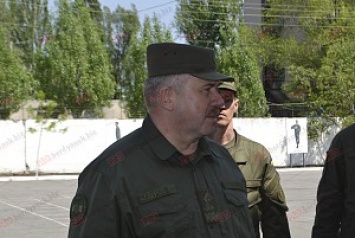 Командующий Национальной гвардии Украины Юрий Аллеров встретился с руководством Бердянска