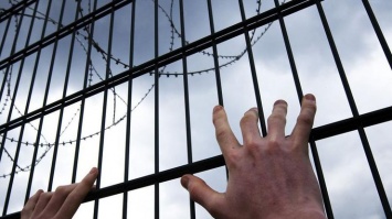 В Индонезии ищут более 100 заключенных, сбежавших из тюрьмы