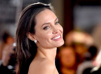 Анджелина Джоли купила особняк за 25 млн долларов по соседству с Брэдом Питтом