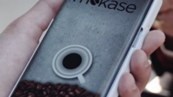 Смартфонный чехол Mokase обзавелся встроенной кофемашиной
