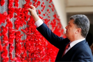 Как фитиль войны, так и кнопка мира находятся в Москве - Порошенко