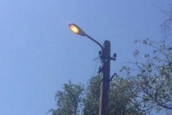 Почему днем в Павлограде включены уличные фонари