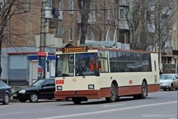 В Кривом Роге на 24-м троллейбусном маршруте добавили рейсы