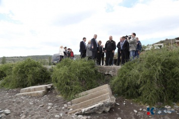 В Алшутинском регионе аховая ситуация с очистными сооружениями и вывозом отходов, - глава Крыма