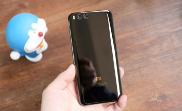 Xiaomi учла ошибки Apple - смартфон Xiaomi Mi 6 нельзя согнуть руками