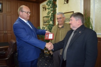 Бахарева наградили медалью «Воссоединение Крыма и Севастополя с Россией» (ФОТО)