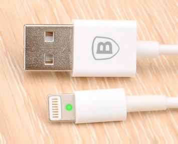 Apple предложила оснастить разъемы Lightning, Thunderbolt и USB-C светодиодной подсветкой