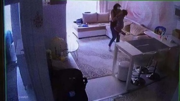 "Мастурбировала и избивала малыша": в Турции арестовали няню-украинку. Опубликованы фото