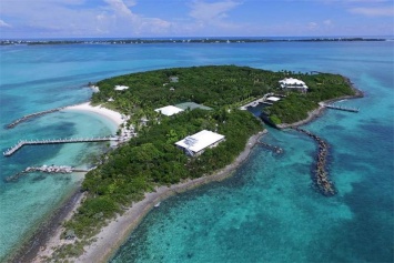 Дешевле, чем ядерный бункер, и намного прекрасней: на Багамах за $16 млн. продается остров