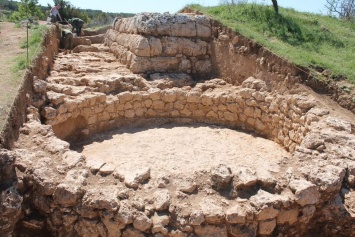 Археологи в Севастополе нашли древнейшую постройку