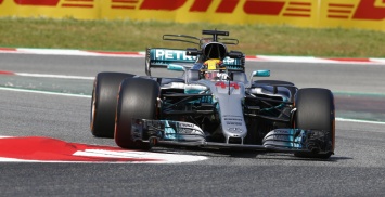Formula-1: Хэмилтон на поуле в Испании, Квят на последнем месте