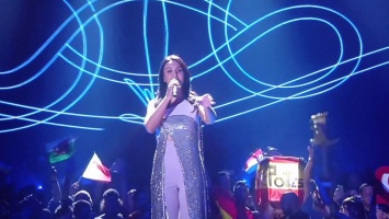 Организаторы «Евровидения-2017» извинились за оголенную «пятую точку» в прямом эфире