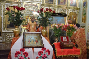 До 28 мая в Криворожско-Никопольской епархии пребывают мощи великомученика Георгия Победоносца и местночтимая Афонская икона (КАЛЕНДАРЬ)