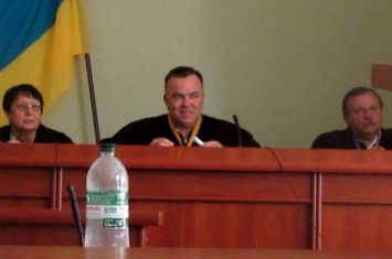 Скандал в Северодонецком зале суда над «айдаровцем» (видео)