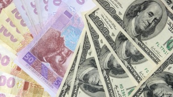 Минфин закладывает нынешний курс гривни к доллару в бюджет на 2016 год