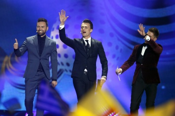 Как создавались костюмы ведущих Евровидения-2017