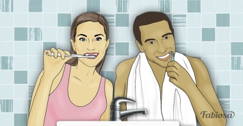 Когда нужно чистить зубы - до или после завтрака? Отвечает стоматолог