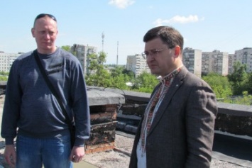 "За крышу вам +, а за воду -", - мэр Мариуполя оценил ремонт ОШ №5 (ФОТО)
