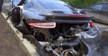 В Ростове в ходе тест-драйва разбили Porsche за 6,5 млн рублей